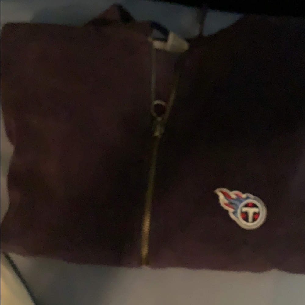 Titans half sleeve 85 cotton 15 Polyester hoodie - Picture 5 of 5